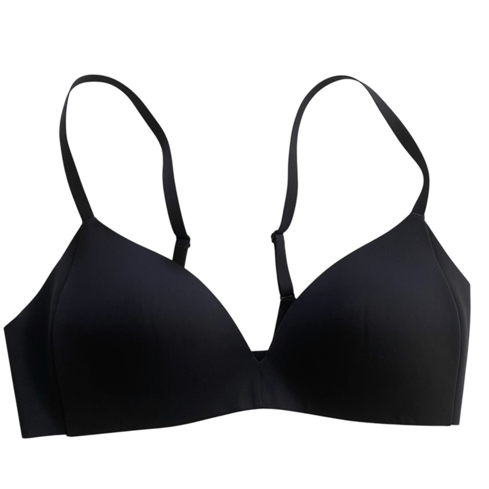 Lululemon Take Shape Bra 34B Black